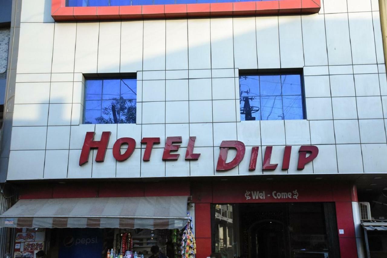 Hotel Dilip Indore Buitenkant foto